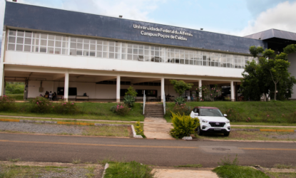 Campus Poços de Caldas passa a contar com redundância de link de internet, garantindo estabilidade e segurança no acesso à rede e melhorias na infraestrutura.