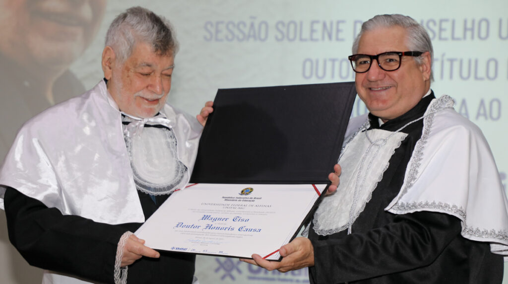 UNIFAL-MG homenageia Wagner Tiso com título de Doutor Honoris Causa em mais uma cerimônia comemorativa aos 20 anos de universidade federal