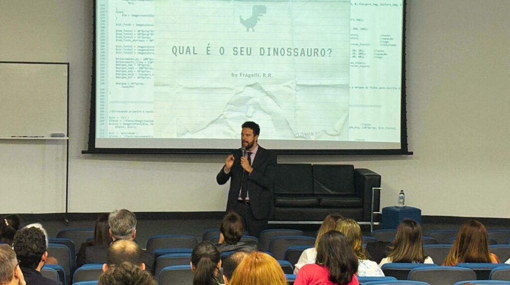 Palestra “Qual é o seu dinossauro?” encerra ciclo do PLDoc no campus Poços de Caldas