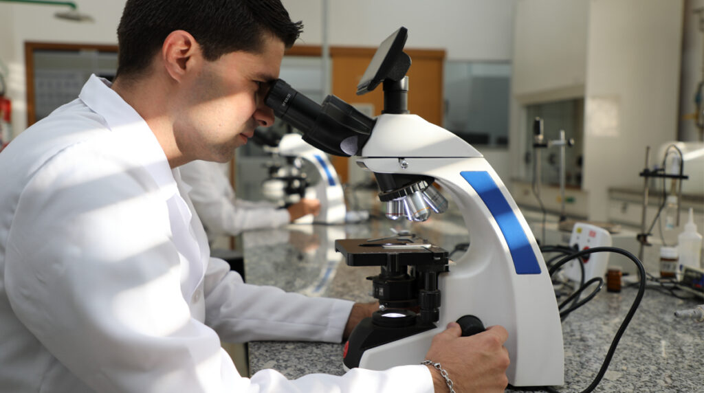 Programas de pós-graduação da UNIFAL-MG avançam na avaliação da CAPES com resultados que consolidam trajetória de crescimento