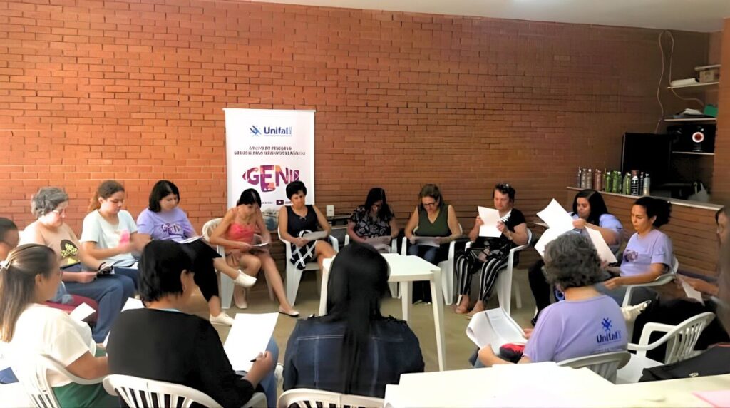 Estudo aponta que trabalho doméstico é associado a dever, sobrevivência e reconhecimento por mulheres em vulnerabilidade em Varginha