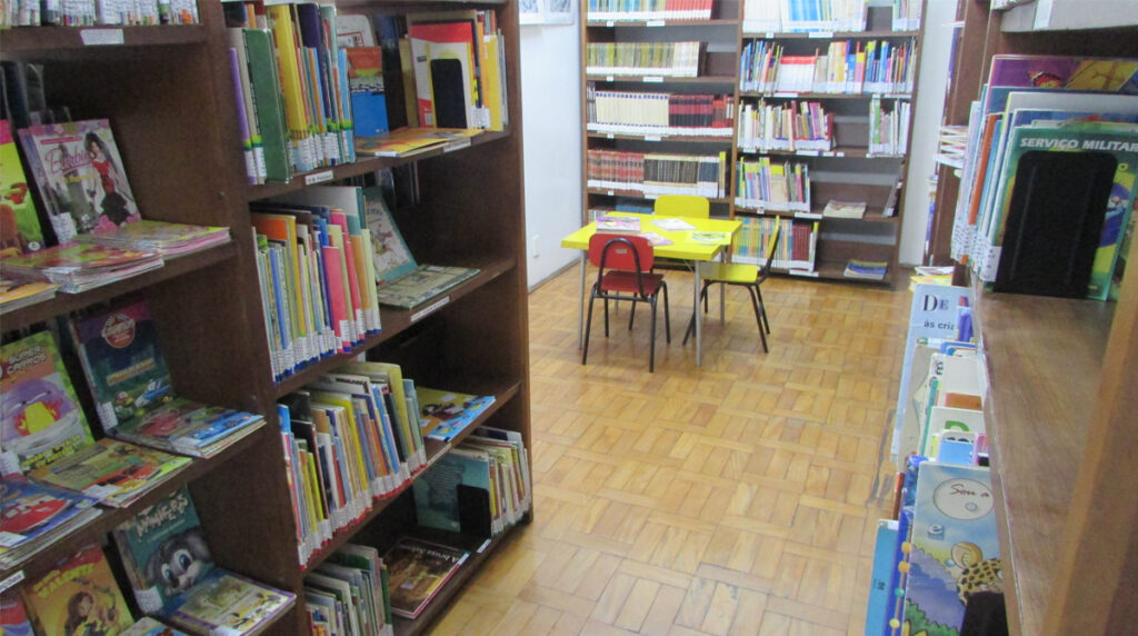 Estudo que identifica desafios da biblioteca de Alfenas na formação de leitores na primeira infância ganha repercussão em revista científica