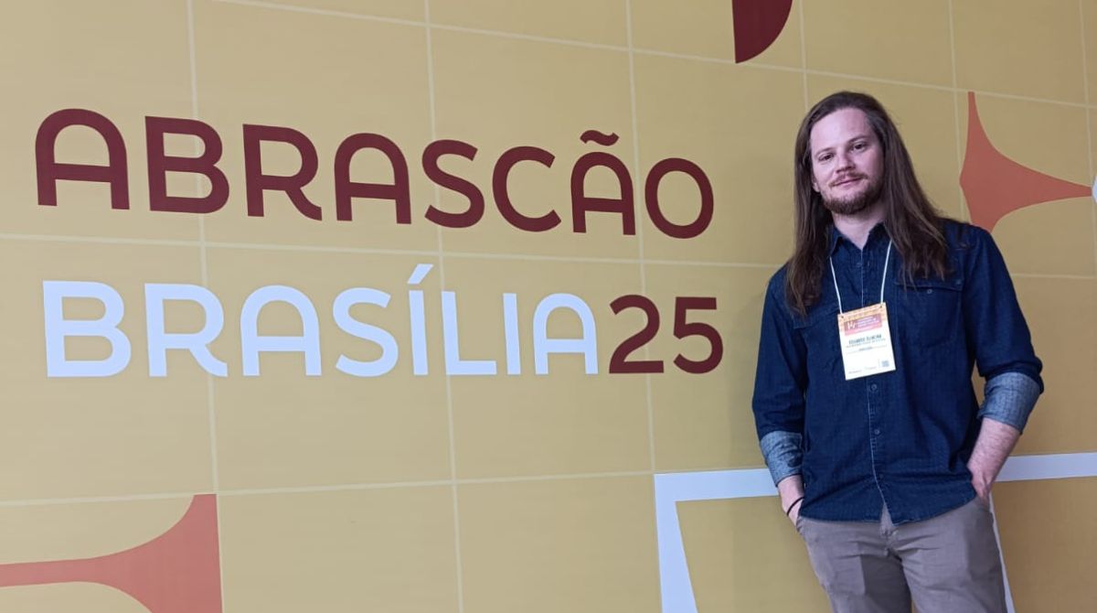 “Acredito que a UNIFAL-MG me forneceu todo o suporte necessário para uma formação técnica e científica de excelência, além de uma base crítica, reflexiva, humanizada e ampla”, declara Eduardo Oliveira, egresso do curso de Odontologia